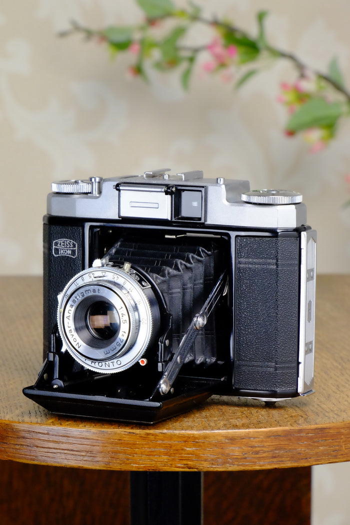 Near Mint! 1955 Zeiss-Ikon 6x6 Folder, CLA’d FRESHLY SERVICED! - Zeiss-Ikon- Petrakla Classic Cameras