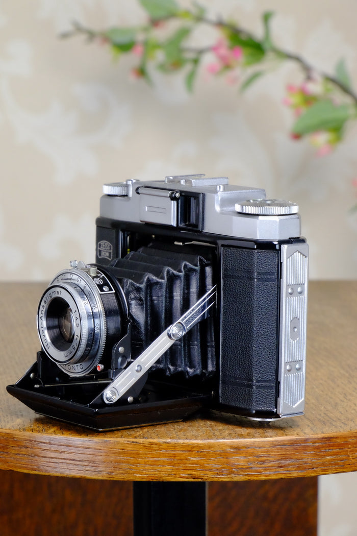 Near Mint! 1955 Zeiss-Ikon 6x6 Folder, CLA’d FRESHLY SERVICED! - Zeiss-Ikon- Petrakla Classic Cameras