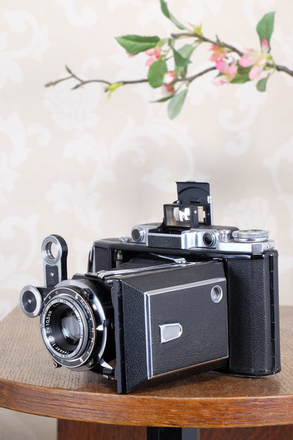 Near Mint! 1938 Zeiss Ikon Super Ikonta 6x9, Tessar lens, CLA'd, Freshly Serviced!