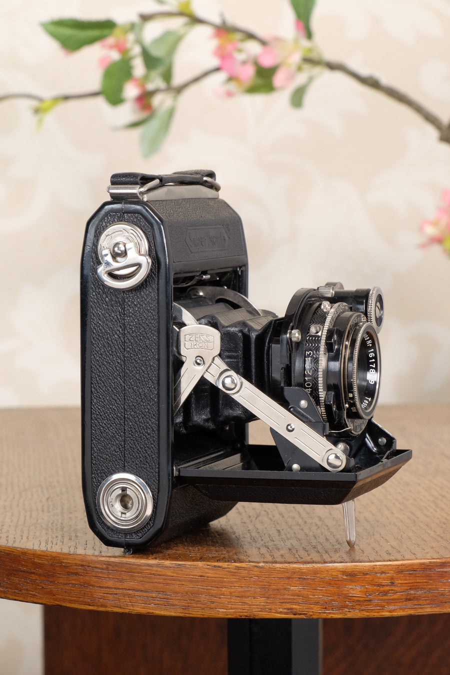 Superb 1936 ZEISS-IKON SUPER IKONTA A, 6x4.5, Tessar lens, CLA’d, Freshly Serviced!