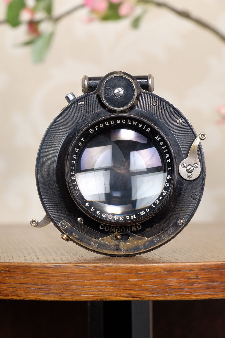 Rare 1927 Voigtlander 210mm Heliar lens.