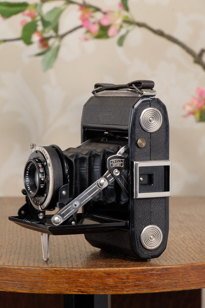 1931 Zeiss-Ikon Ikonta 6x4.5, CLA'd, Freshly Serviced!