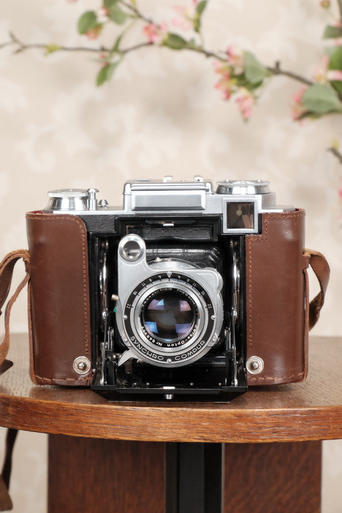 Superb! 1952 Zeiss-Ikon Super Ikonta B, Coated Tessar & Synchro-Compur.  CLA'd, Freshly Serviced! - Zeiss-Ikon- Petrakla Classic Cameras