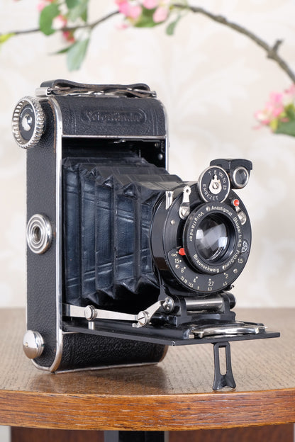 Near Mint! 1934 Voigtlander 6x9 Folder, CLA’d, Freshly Serviced!