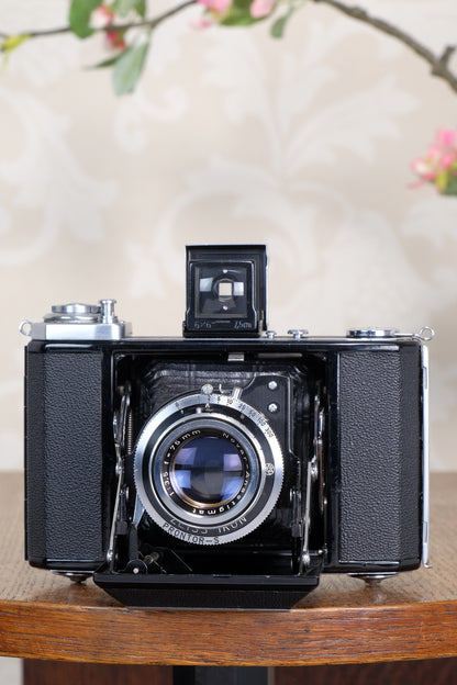 Near Mint! 1952 Zeiss Ikon Ikonta, Freshly Serviced, CLA'd