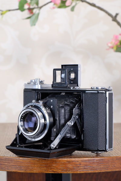 Near Mint! 1952 Zeiss Ikon Ikonta, Freshly Serviced, CLA'd