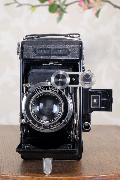 Superb! 1935 Zeiss Ikon Super Ikonta 6x9, Tessar lens & Case, CLA'd, Freshly Serviced!