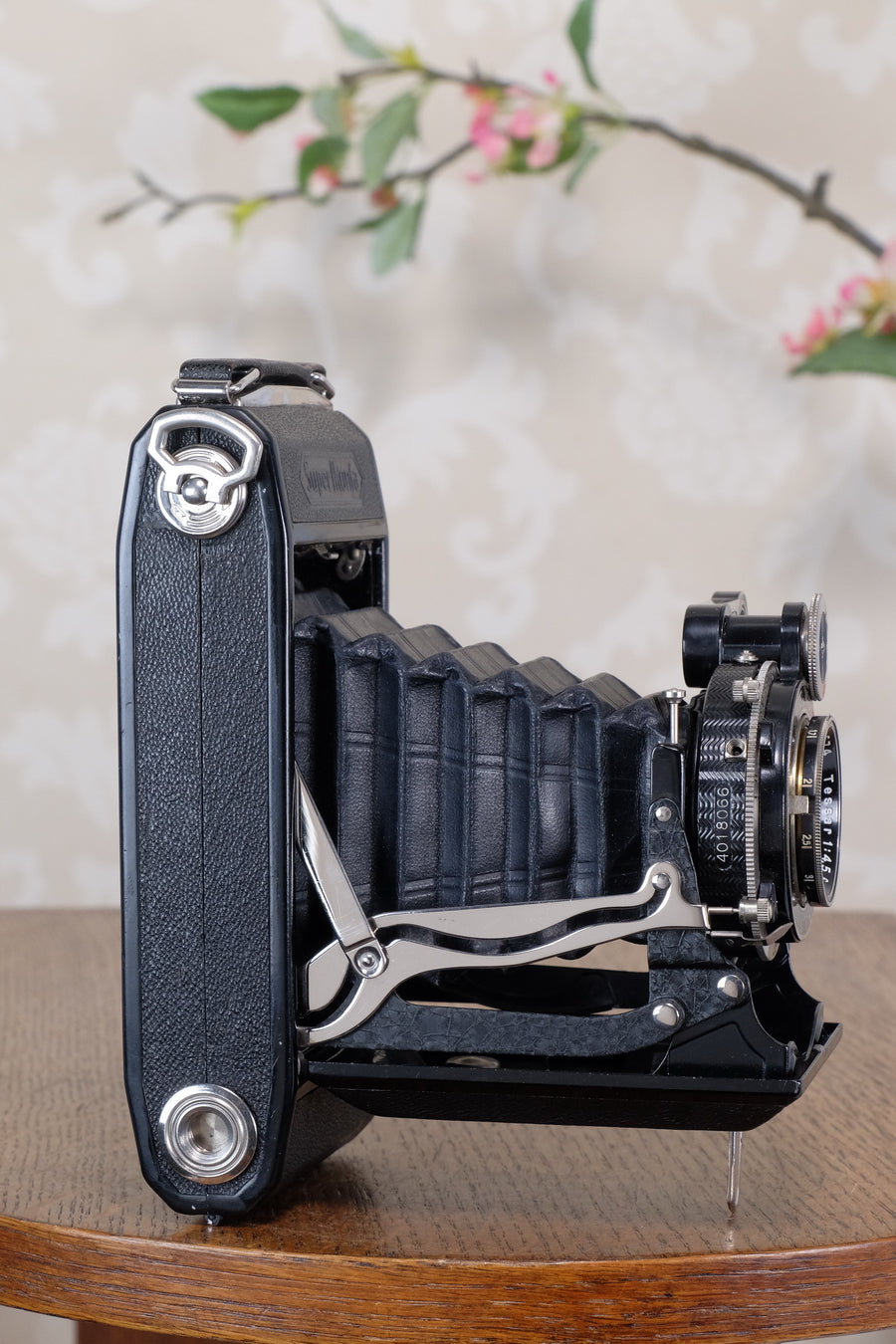 Superb! 1935 Zeiss Ikon Super Ikonta 6x9, Tessar lens & Case, CLA'd, Freshly Serviced!