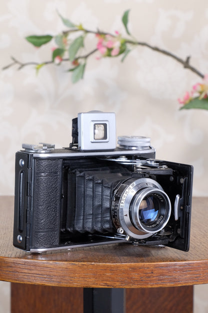 Superb! 1947 Voigtlander “Klein Bessa” 66. CLA'd, Freshly Serviced!