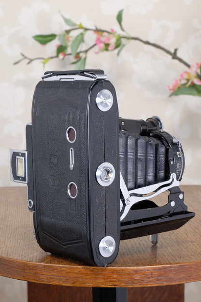 SUPERB! 1936 Zeiss Ikon Super Ikonta 6x9, Tessar lens CLA’d with leather case. CLA'd, Freshly Serviced!