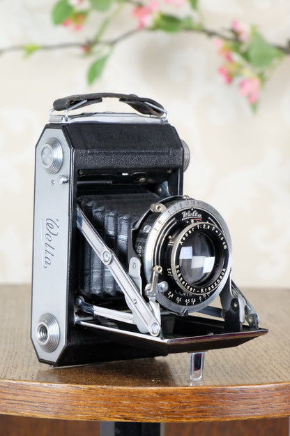 Superb! 1938 Welta Weltax 6x6, complete with 6x4.5 reduction mask, CLAd, Freshly Serviced! - Welta- Petrakla Classic Cameras