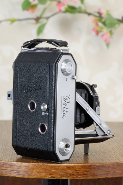 Superb! 1938 Welta Weltax 6x6, complete with 6x4.5 reduction mask, CLAd, Freshly Serviced! - Welta- Petrakla Classic Cameras