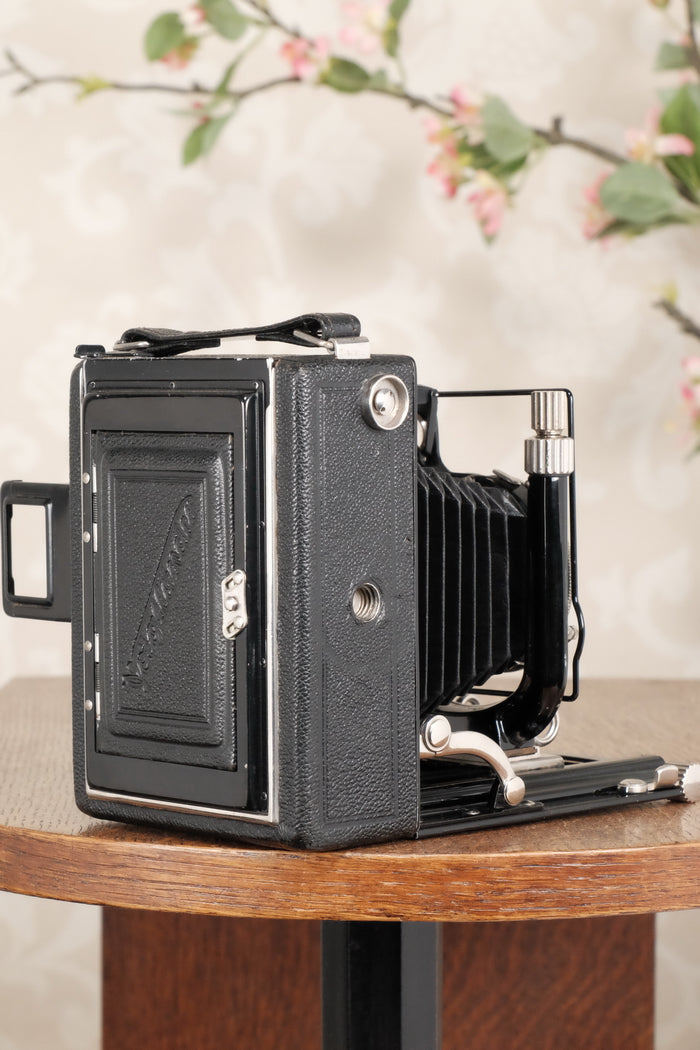 Superb! 1932 Voigtlander Bergheil Camera with Heliar lens and Roll-Film back! Freshly serviced CLA’d - Voigtlander- Petrakla Classic Cameras