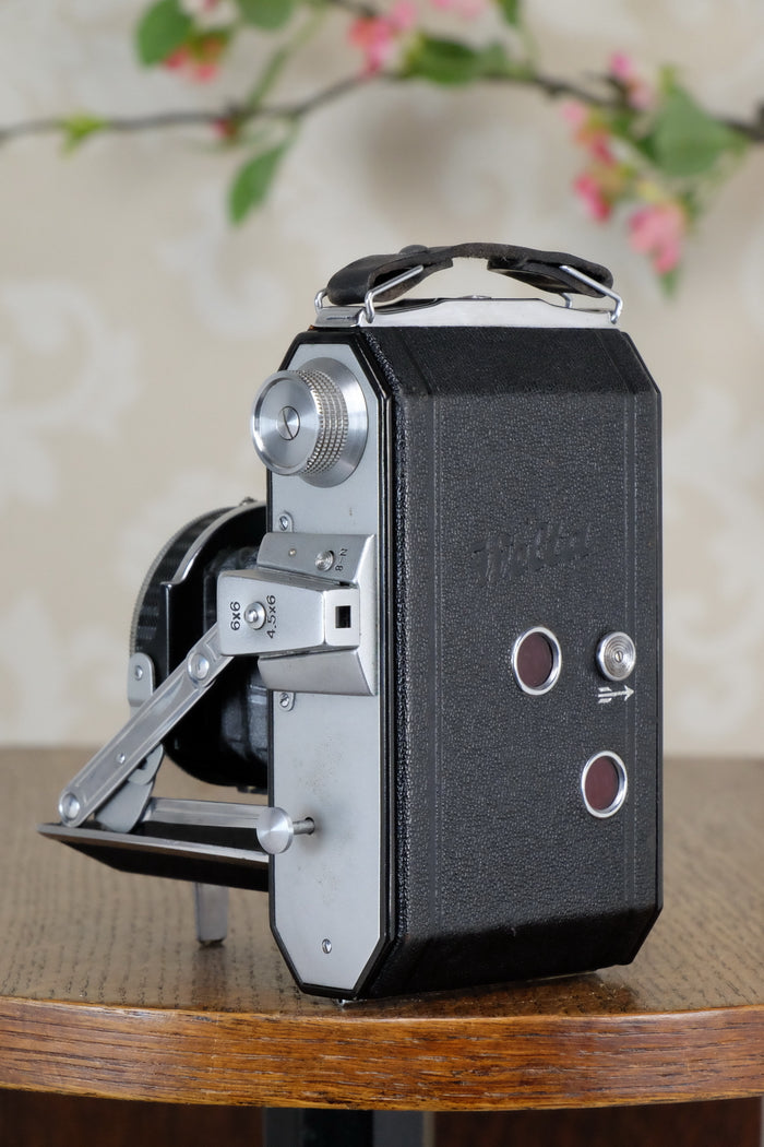 Superb! 1938 Welta Weltax 6x6, complete with 6x4.5 reduction mask, CLAd, Freshly Serviced! - Welta- Petrakla Classic Cameras