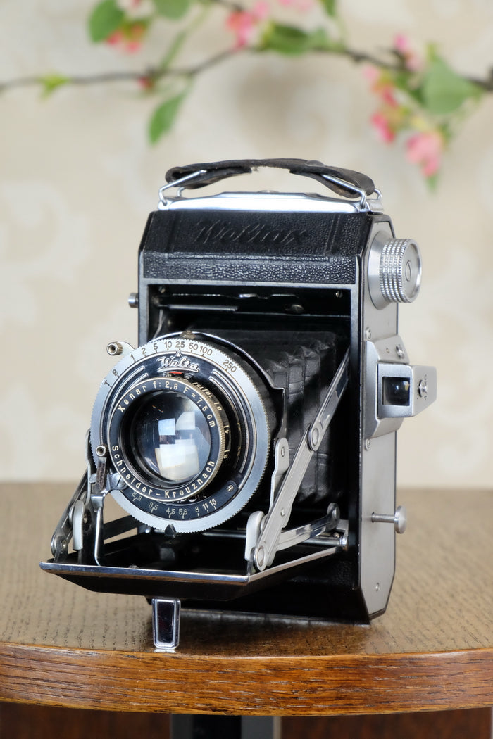 Superb! 1938 Welta Weltax 6x6, complete with 6x4.5 reduction mask, CLAd, Freshly Serviced! - Welta- Petrakla Classic Cameras