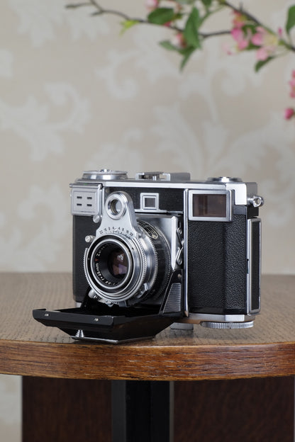 Superb! 1953 Zeiss Ikon Contessa 533/24, CLA'd, Freshly Serviced! - Zeiss-Ikon- Petrakla Classic Cameras