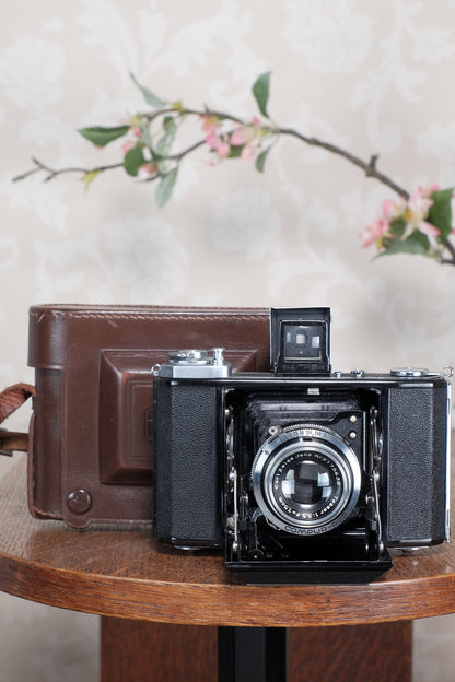 Superb! 1937 Zeiss Ikon 6x6 Ikonta with case. CLA'd, Freshly Serviced!