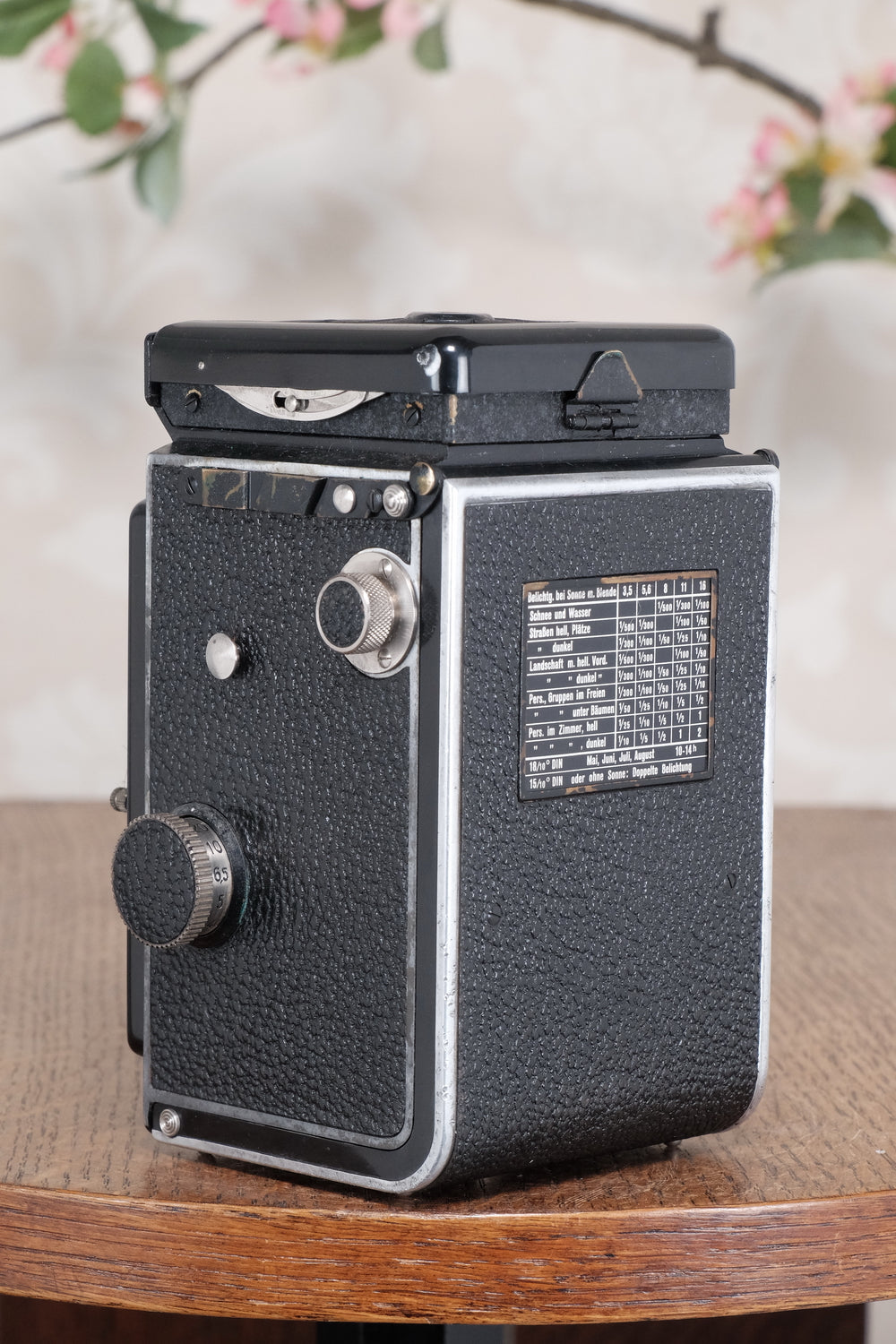 Superb! 1936 Old Standard Rolleiflex with original leather case, Freshly Serviced, CLA’d