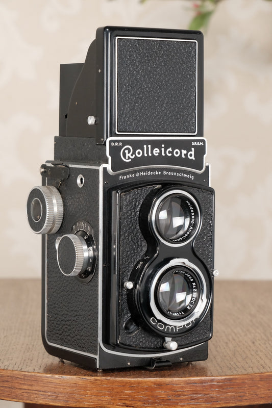 SUPERB! 1937 Rolleicord with leather case. CLA's, Freshly Serviced! - Frank & Heidecke- Petrakla Classic Cameras