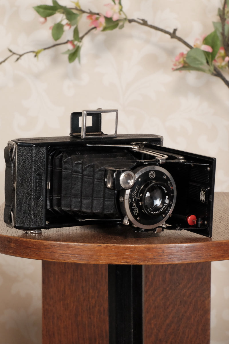 Superb! 1930 Zeiss-Ikon Ikonta 6x9, Freshly Serviced, CLA'd! - Zeiss-Ikon- Petrakla Classic Cameras