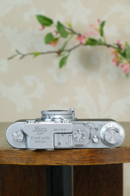 1939 Leitz Leica II, complet with Elmar lens, CLA'd, Freshly Serviced! - Leitz- Petrakla Classic Cameras