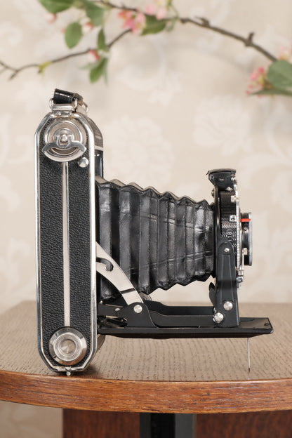 Superb! 1937 Welta Trio 6x9 / 6x4.5 Medium Format Folder, original (and rare) reduction mask, Freshly Serviced, CLA'd! - Zeiss-Ikon- Petrakla Classic Cameras