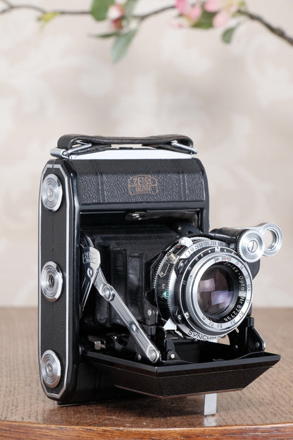 Near Mint! 1952 Zeiss Ikon Super Ikonta, Synchro-Compur & Coated Tessar . CLA’d, Freshly Serviced!