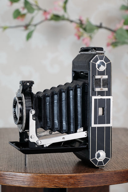 1935 Art Deco Kodak 6x9 camera, Freshly Serviced, CLA’d - Zeiss-Ikon- Petrakla Classic Cameras