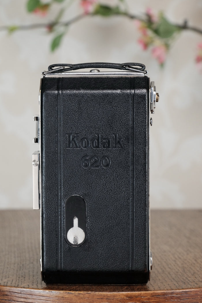 1935 Art Deco Kodak 6x9 camera, Freshly Serviced, CLA’d - Zeiss-Ikon- Petrakla Classic Cameras