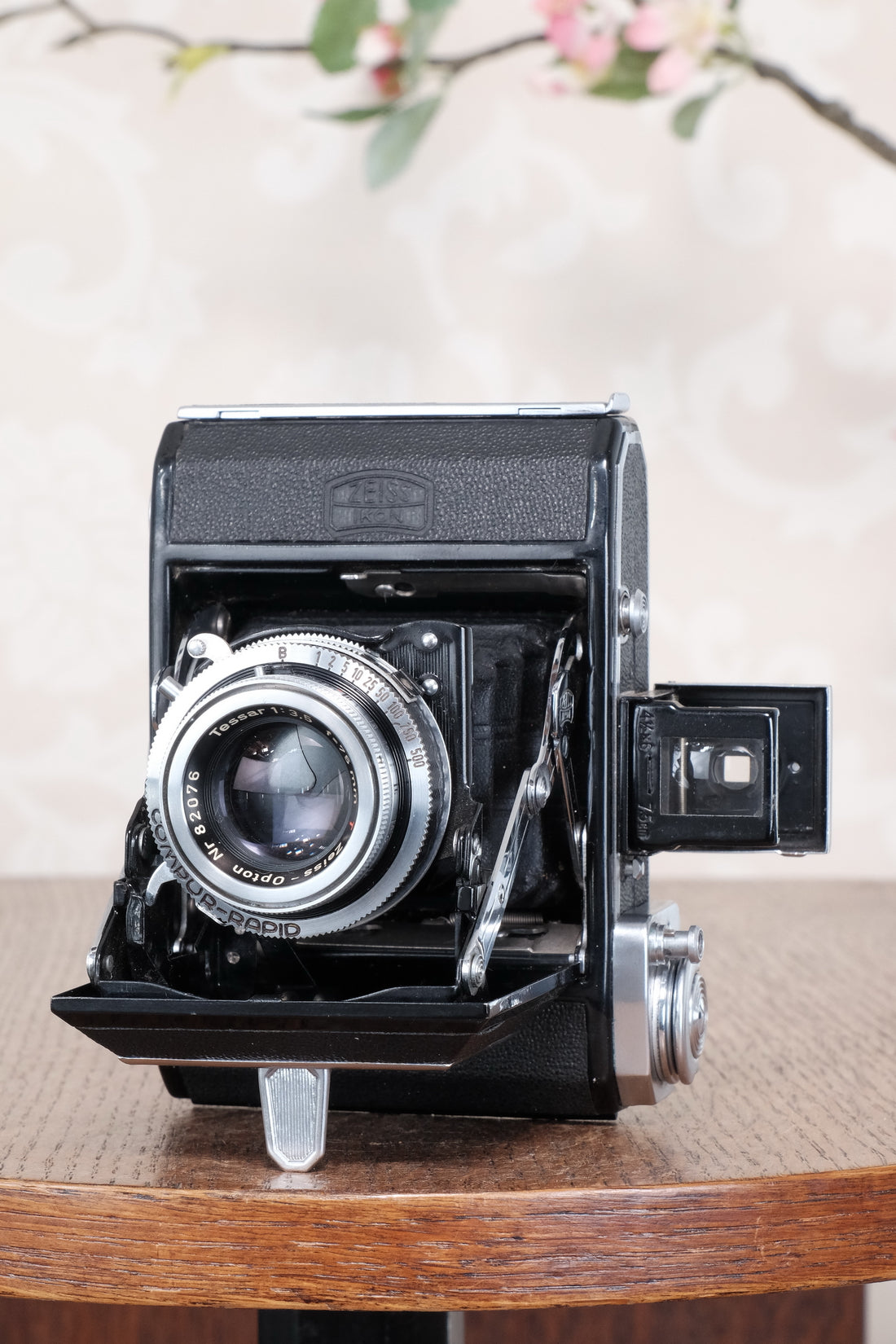 Near Mint! 1950 Zeiss Ikon Ikonta, Freshly Serviced, CLA'd