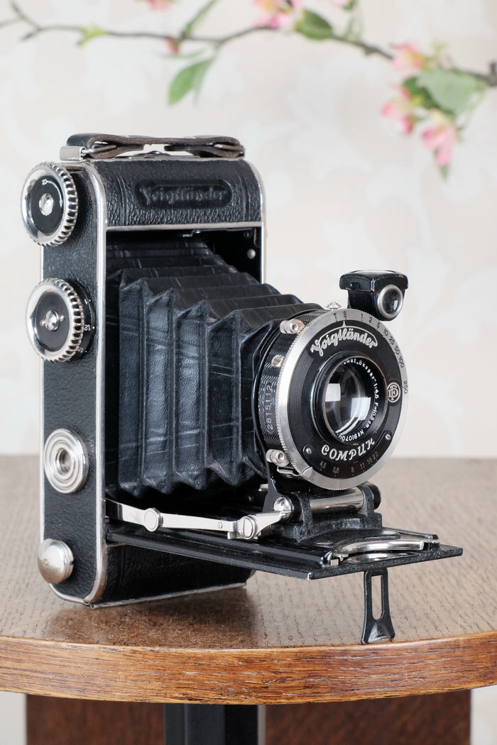 1935 Voigtlander Inos II 6x9 Folder. CLA’d, Freshly Serviced! - Voigtlander- Petrakla Classic Cameras