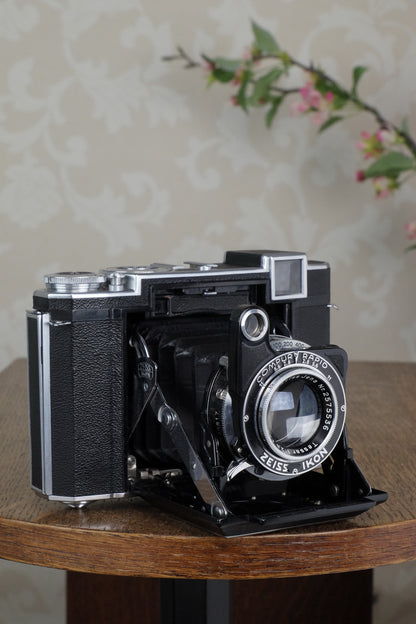 SUPERB! 1939 Zeiss Ikon Super Ikonta 6x6, Tessar lens, Freshly Serviced! - Zeiss-Ikon- Petrakla Classic Cameras