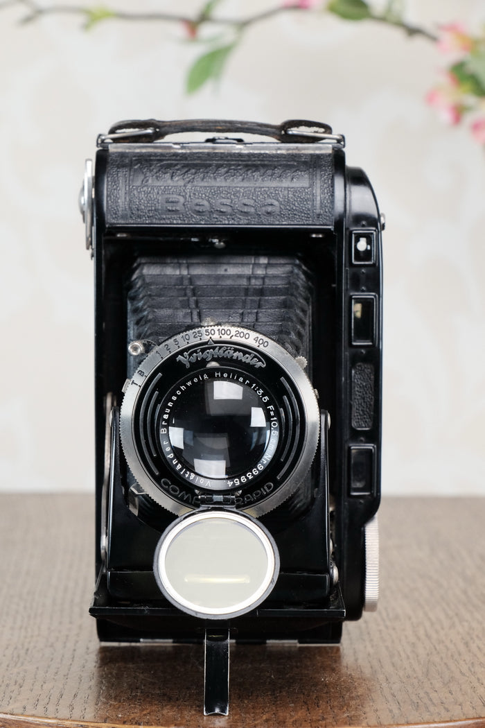 1935 Voigtlander Bessa Rangefinder with HELIAR LENS! 6x9, Freshly Serviced, CLA'd. - Voigtlander- Petrakla Classic Cameras