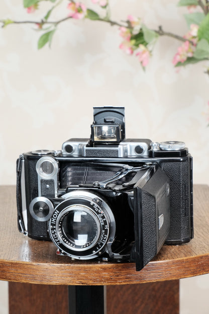 SUPERB! 1937 Zeiss Ikon Super Ikonta 6x9, Tessar lens, CLA'd, FRESHLY SERVICED! - Zeiss-Ikon- Petrakla Classic Cameras