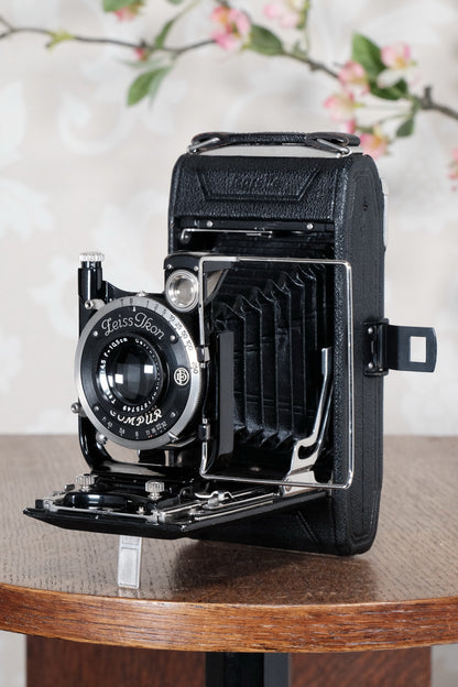 1931 ZEISS-IKON ICARETTE, 6x9 German folding camera with Carl Zeiss Tessar lens. Freshly Serviced, CLA’d - Zeiss-Ikon- Petrakla Classic Cameras