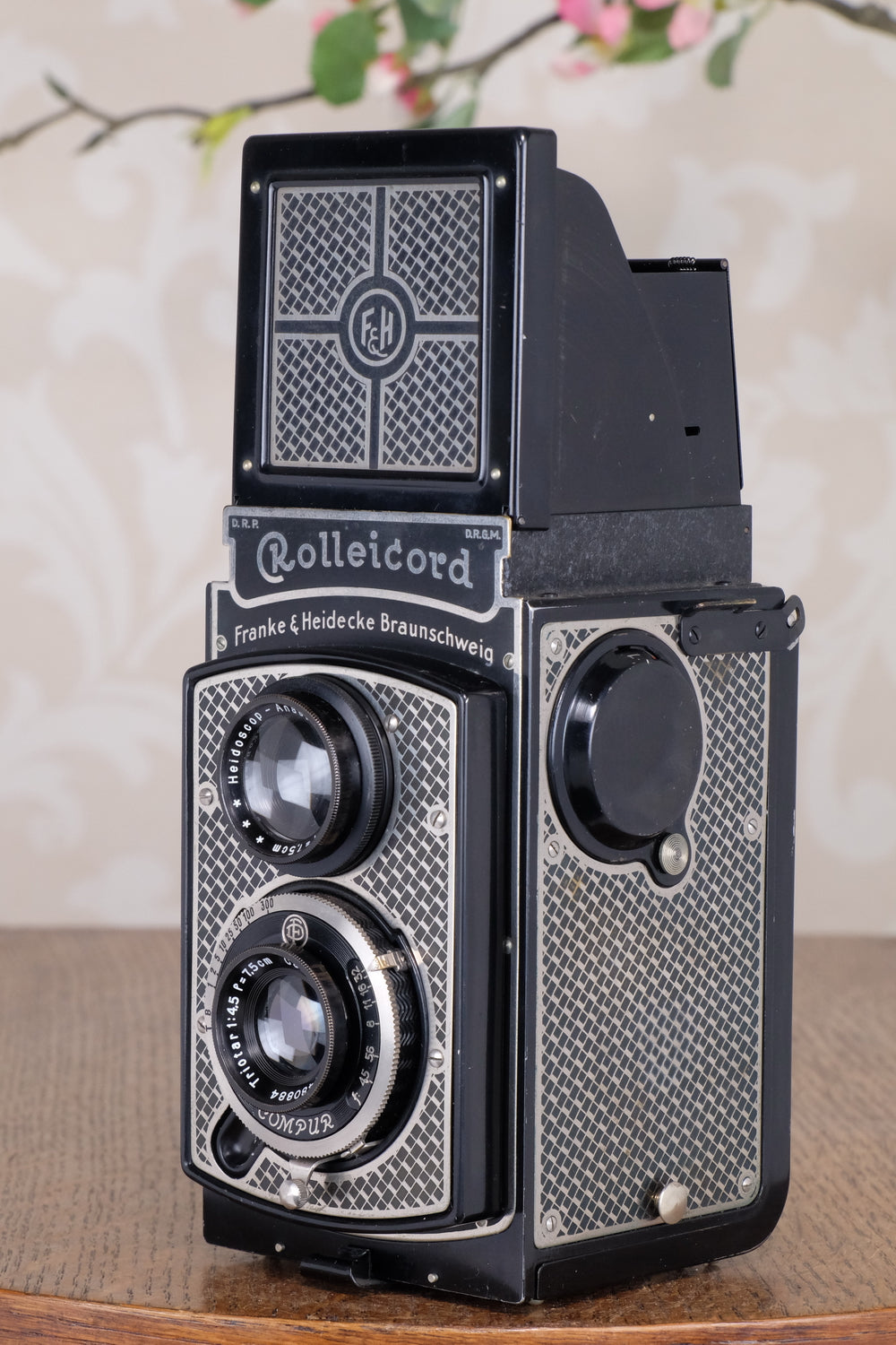 1934 Art-Deco Nickel-plated Rolleicord CLA’d, Freshly Serviced!