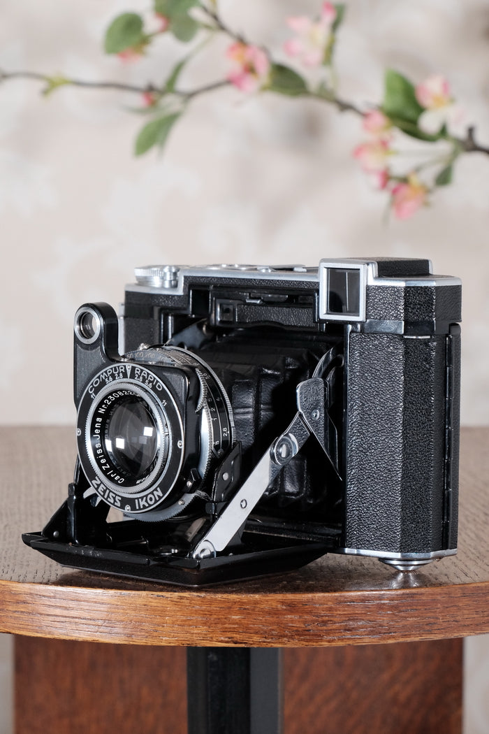 SUPERB! 1938 Zeiss Ikon Super Ikonta 6x6, Tessar lens, Freshly Serviced! - Zeiss-Ikon- Petrakla Classic Cameras