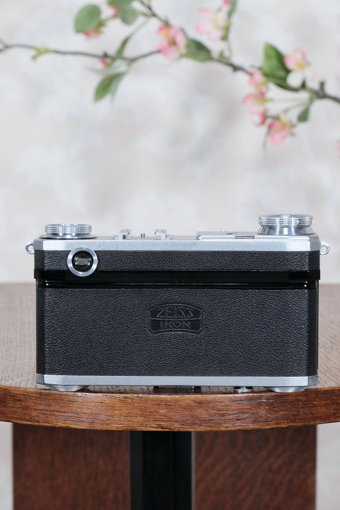 Near mint! 1939 Zeiss Ikon Contax II Body,  CLA'd, Freshly Serviced! - Zeiss-Ikon- Petrakla Classic Cameras