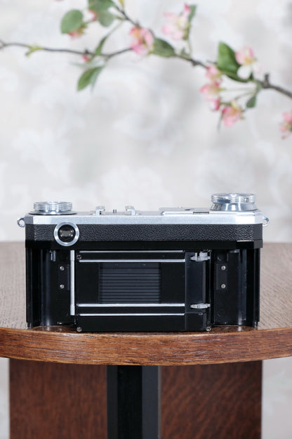 Near mint! 1939 Zeiss Ikon Contax II Body,  CLA'd, Freshly Serviced! - Zeiss-Ikon- Petrakla Classic Cameras