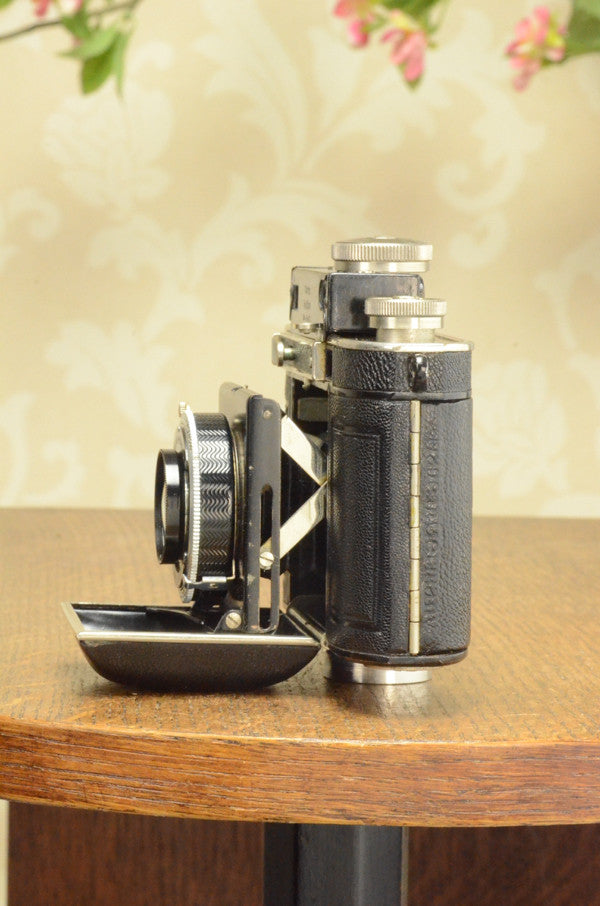 SUPERB! 1937 Certo Dollina II, 35mm coupled rangefinder camera, CLA’d - Certo- Petrakla Classic Cameras