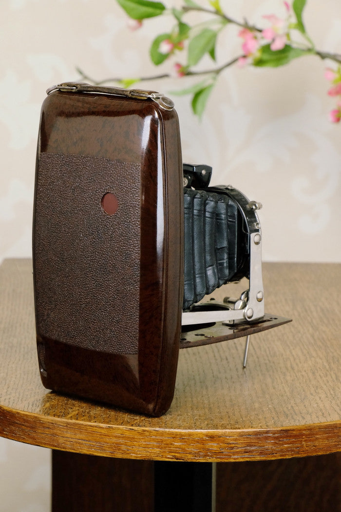 SUPERB! Rare 1935 Ebner 6x9 Brown Bakelite Art Deco Camera, CLA‘d - Ebner- Petrakla Classic Cameras