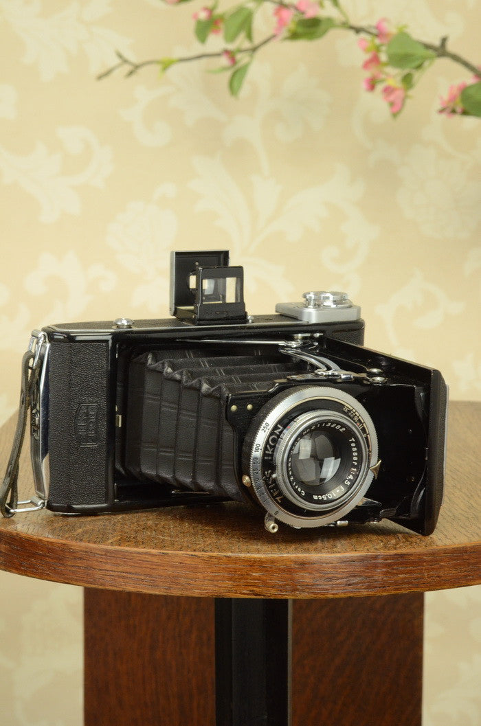 Near Mint! 1938 Zeiss-Ikon Ikonta 6x9, FRESHLY SERVICED - Zeiss-Ikon- Petrakla Classic Cameras