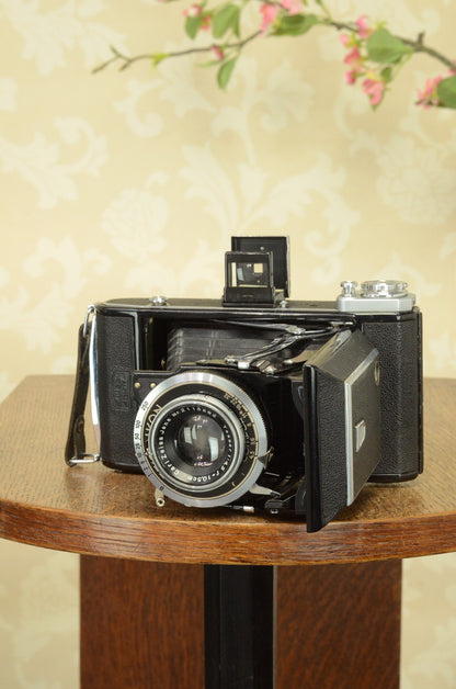 Near Mint! 1938 Zeiss-Ikon Ikonta 6x9, FRESHLY SERVICED - Zeiss-Ikon- Petrakla Classic Cameras