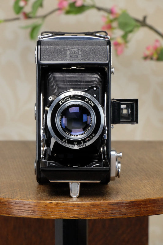 Near Mint! 1952 Zeiss-Ikon Ikonta 6x9, Coated Tessar lens, FRESHLY SERVICED! - Zeiss-Ikon- Petrakla Classic Cameras