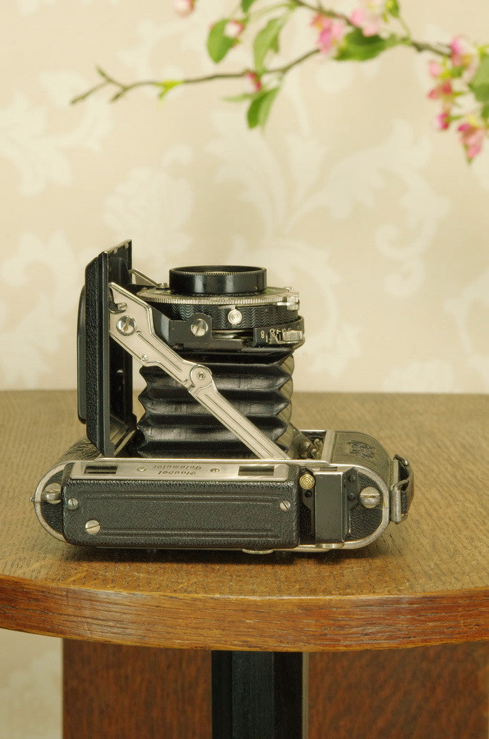 1939 PLAUBEL ROLL-OP! 6x4.5 COUPLED RANGEFINDER CAMERA. CLA’d, Freshly Serviced! - Plaubel- Petrakla Classic Cameras