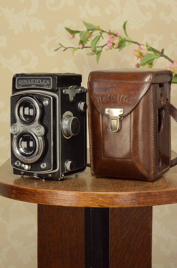 1938 Rolleiflex Automat, Freshly Serviced, with leather case. FRESHLY SERVICED! - Frank & Heidecke- Petrakla Classic Cameras