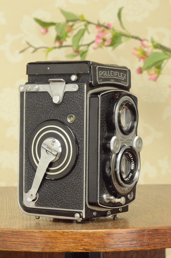 1938 Rolleiflex Automat, Freshly Serviced, with leather case. FRESHLY SERVICED! - Frank & Heidecke- Petrakla Classic Cameras