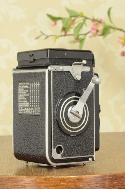 1938 Rolleiflex Automat, Freshly Serviced, with leather case. FRESHLY SERVICED! - Frank & Heidecke- Petrakla Classic Cameras