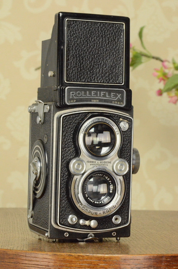 1938 Rolleiflex Automat, Freshly Serviced, with leather case. FRESHLY SERVICED! - Frank & Heidecke- Petrakla Classic Cameras