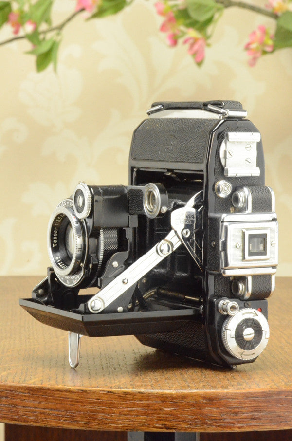 Superb 1936 Zeiss-Ikon Super Ikonta, Freshly serviced! Tessar lens, Compur Rapid - Zeiss-Ikon- Petrakla Classic Cameras